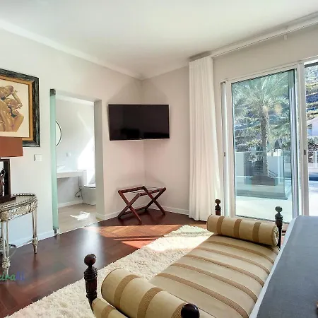 Pearls פורטו מוניז